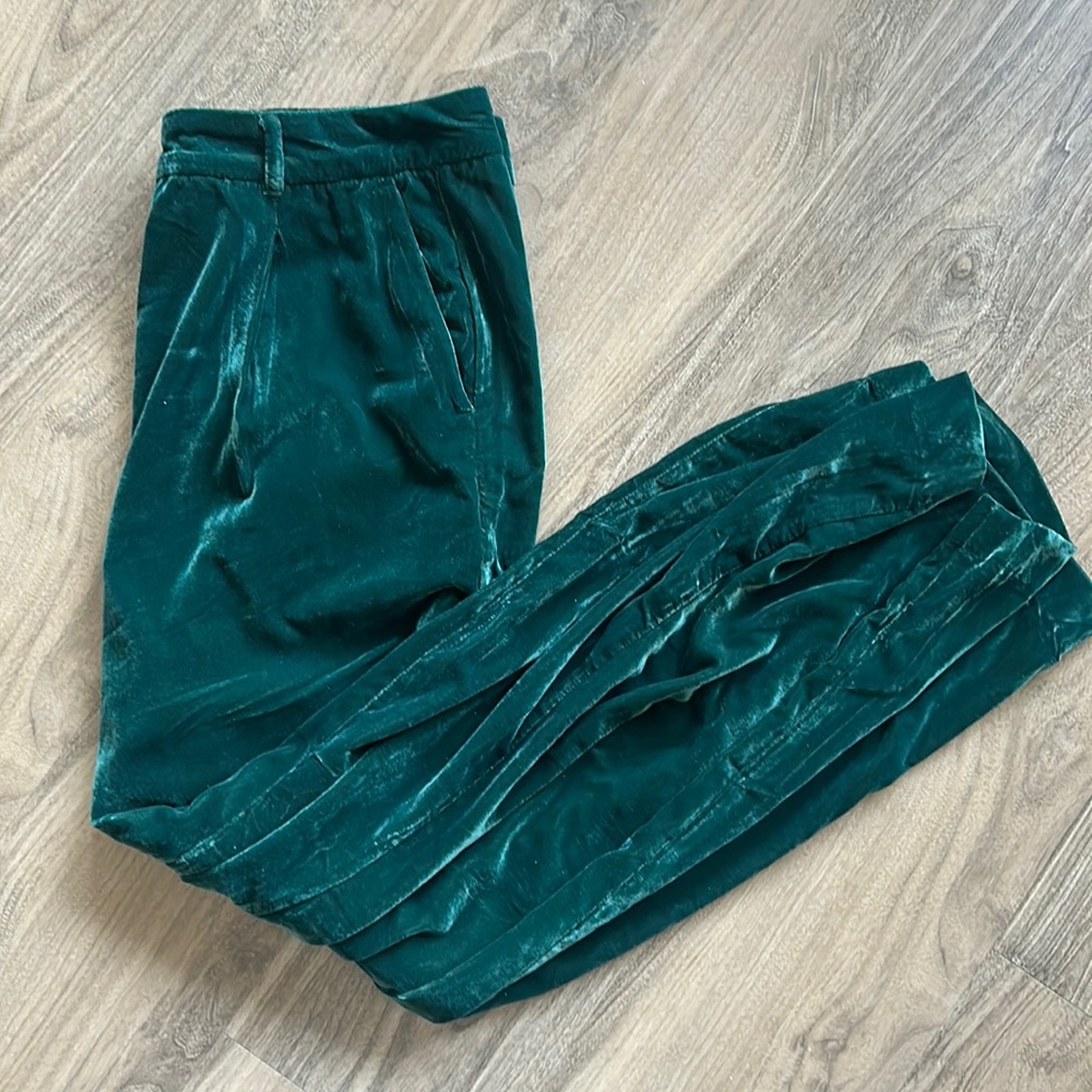 Old navy velvet Taylor wide leg trouser